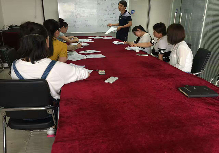 鼎興產(chǎn)品培訓(xùn)現(xiàn)場 鼎興產(chǎn)品培訓(xùn)現(xiàn)場